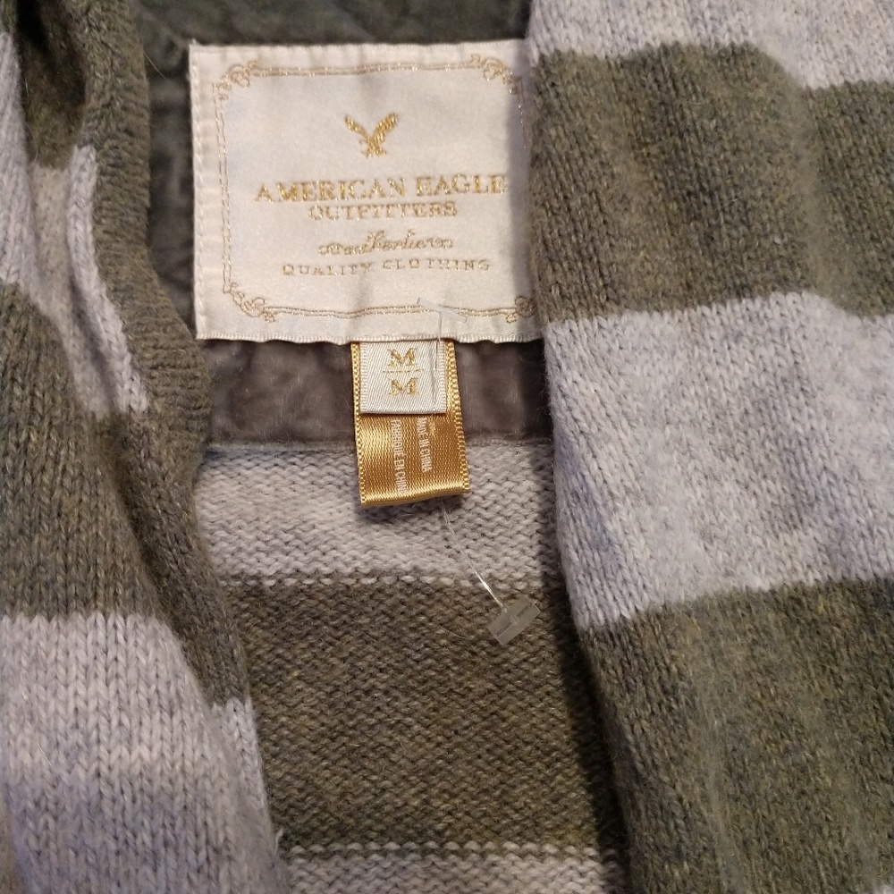 American Eagle - Picture 2 of 2